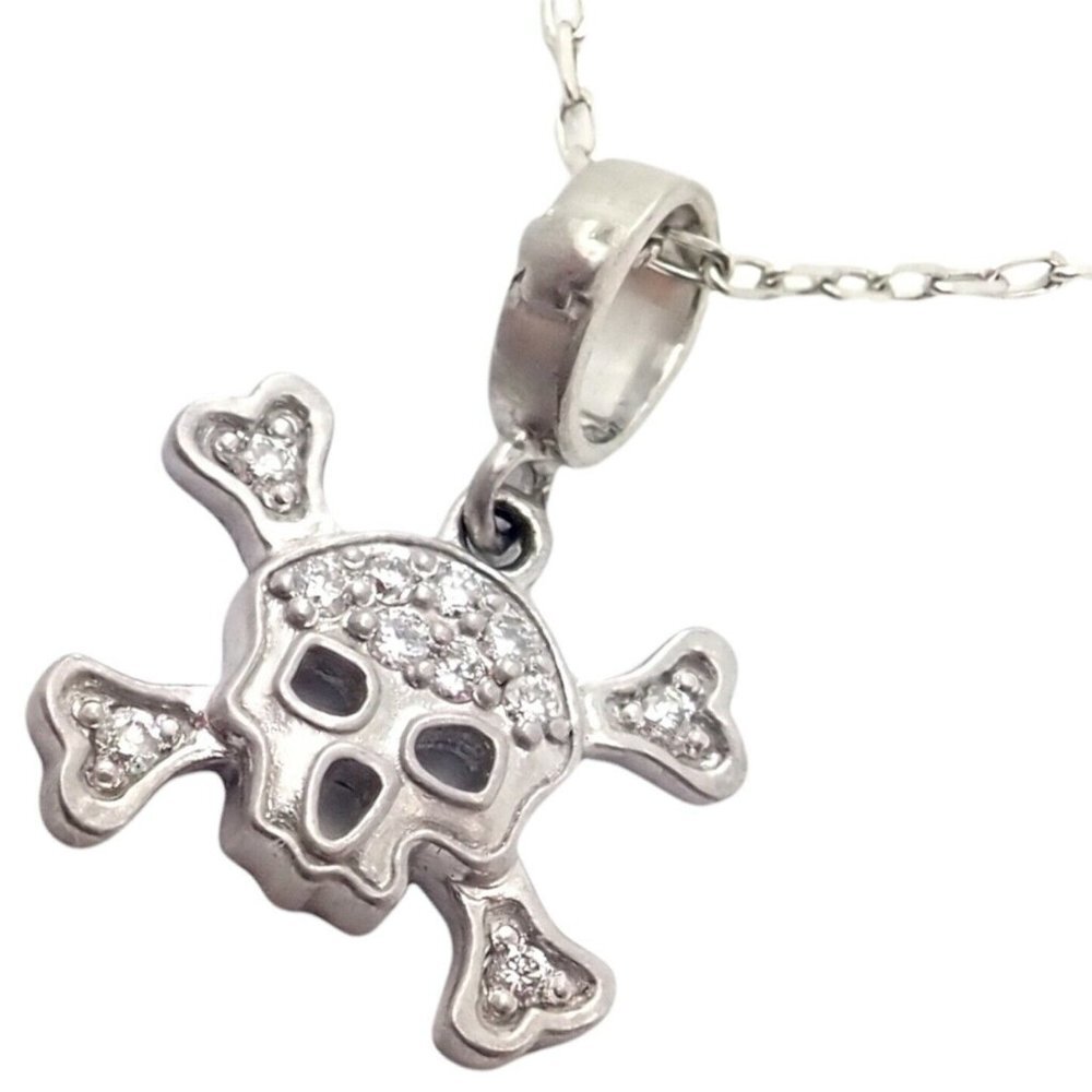 Authentic! Loree Rodkin 18k White Gold Diamond Skull Crossbones Pendant Necklace